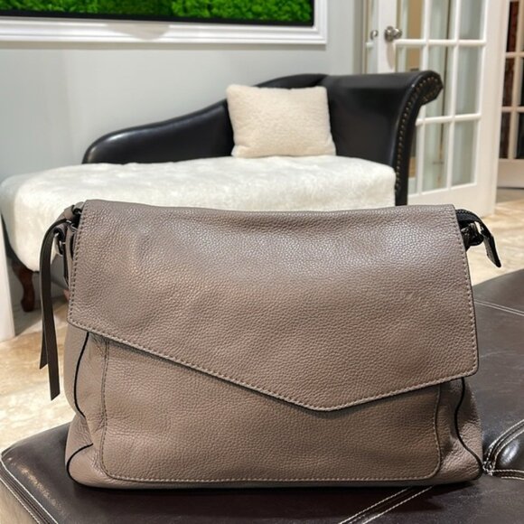 BOTKIER Cobble Hill Slouch Calfskin Leather Hobo - Picture 2 of 9